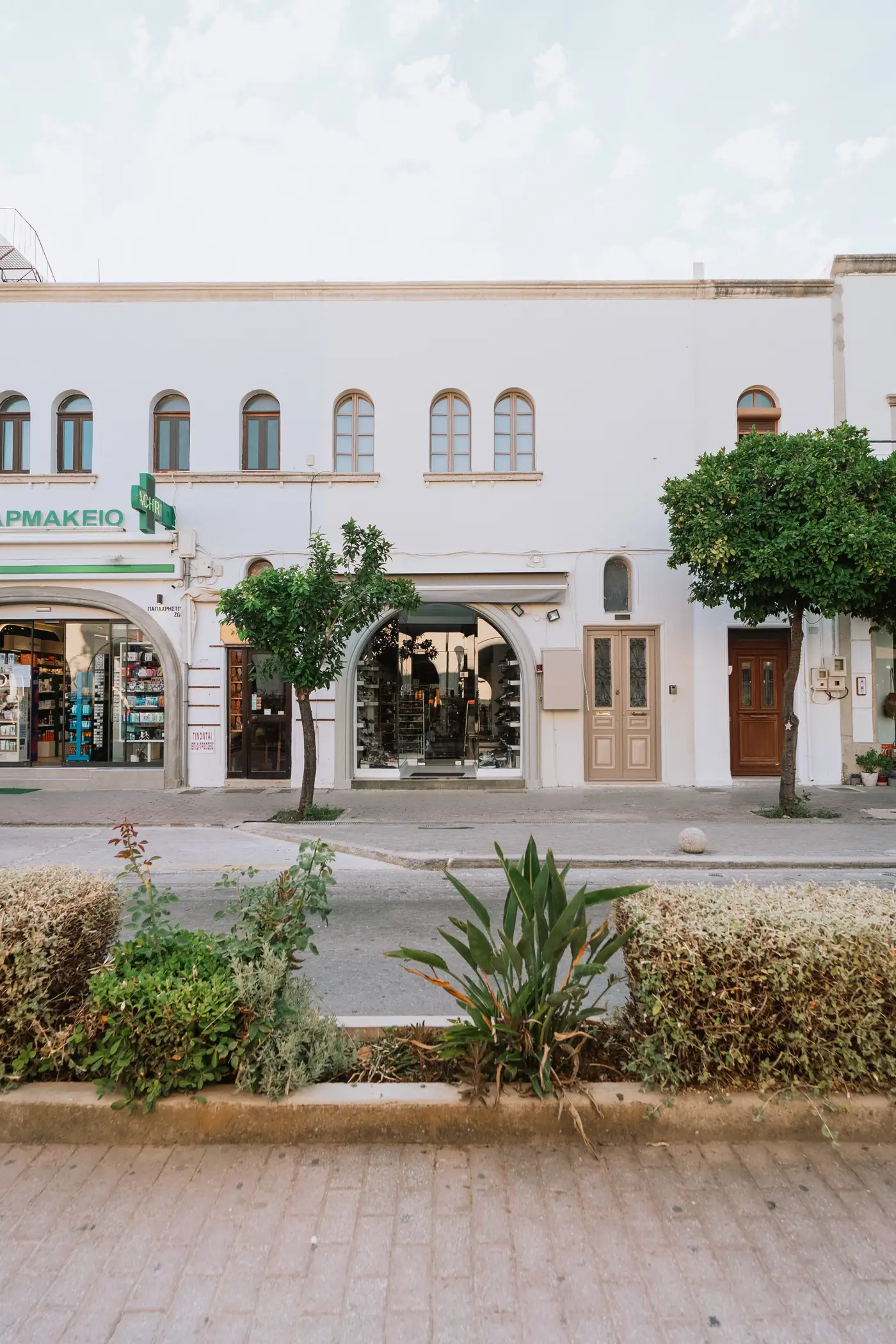 Η κύρια όψη του ιταλικού κτιρίου